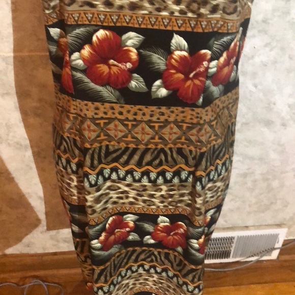 Kathie Lee Sleeveless Safari Floral Dress - Picture 3 of 8